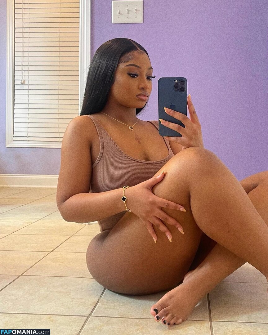 NylaBaknari / baknari / https: Nu OnlyFans  Photo fuitée #1