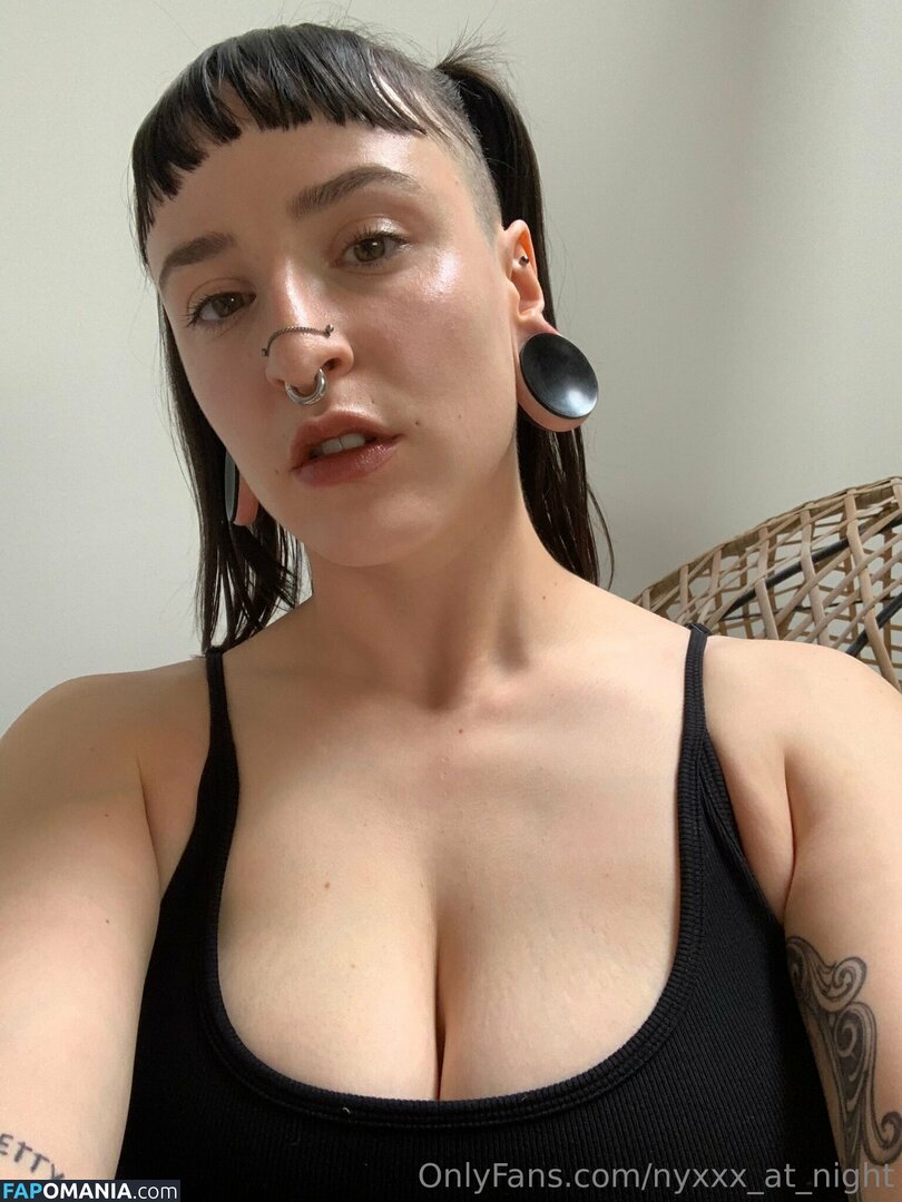 nyxxx_at_night Nu OnlyFans  Photo fuitée #2