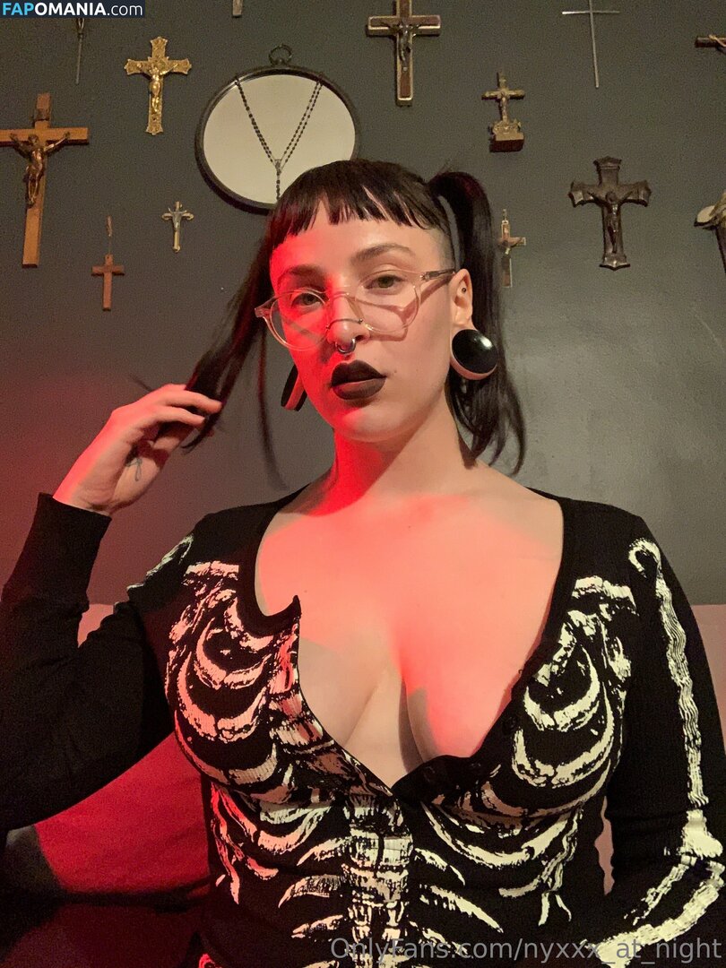 nyxxx_at_night Nu OnlyFans  Photo fuitée #7