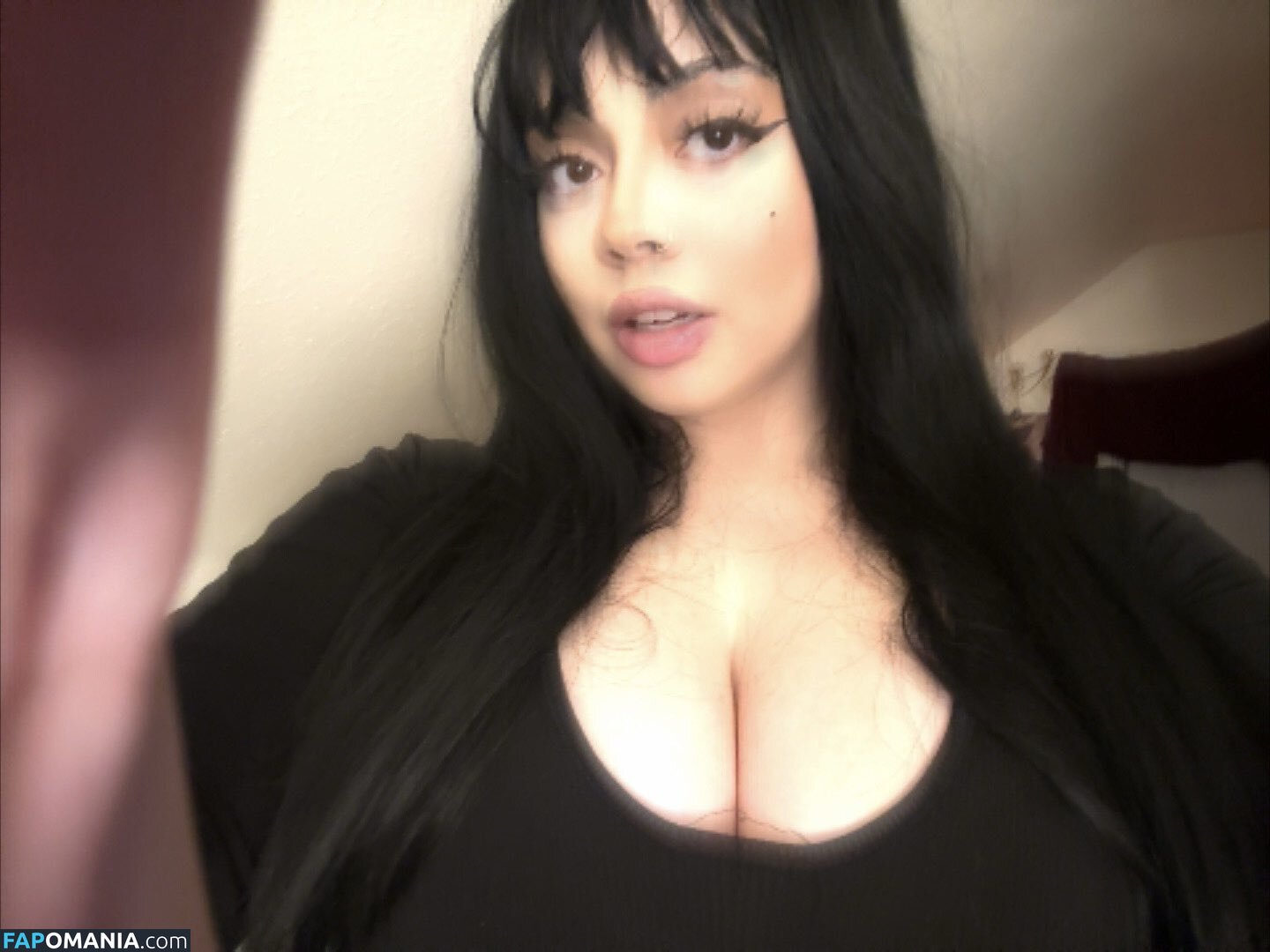 https: / obscurepluto Nu OnlyFans  Photo fuitée #2