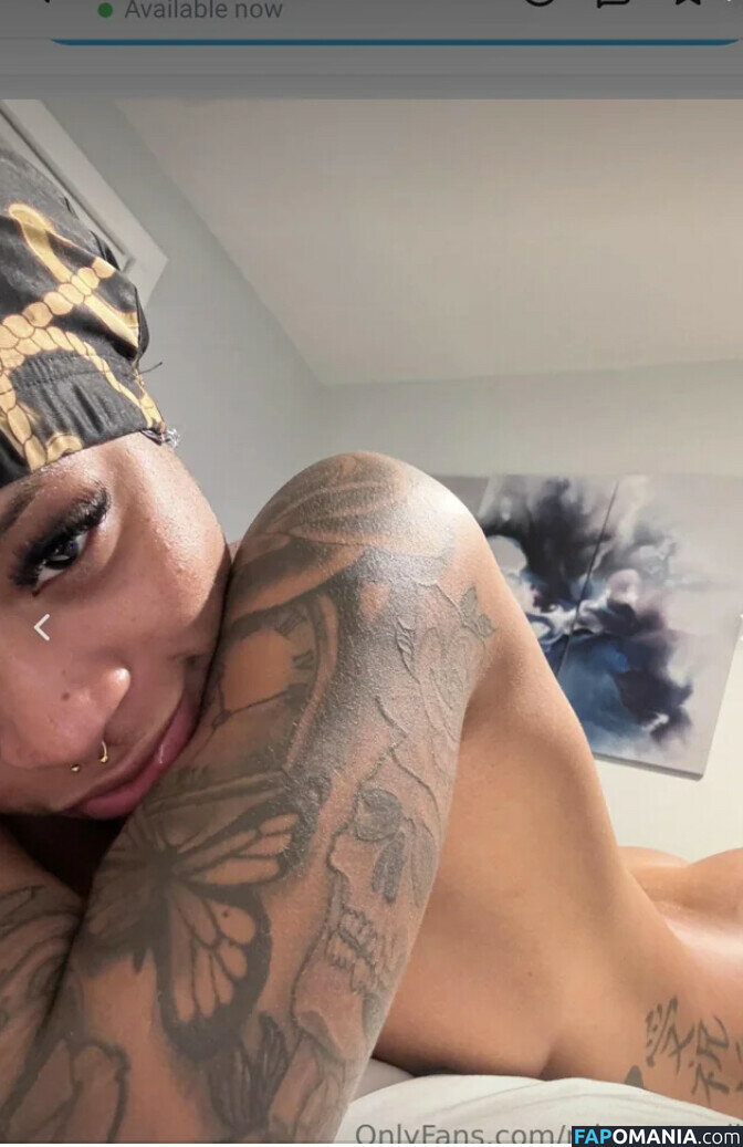 Official_liyahhh / missnaturalbby / thepollygirls Nu OnlyFans  Photo fuitée #15