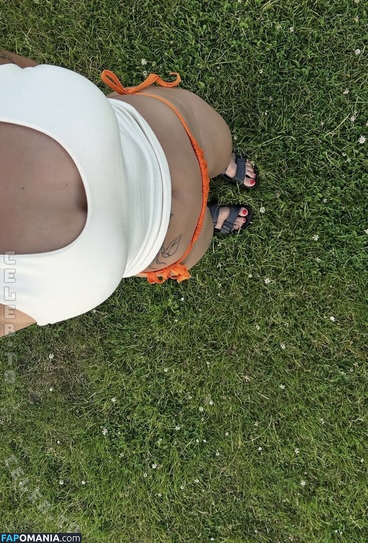 Ohneklamotte / yasmindouah Nu OnlyFans  Photo fuitée #5
