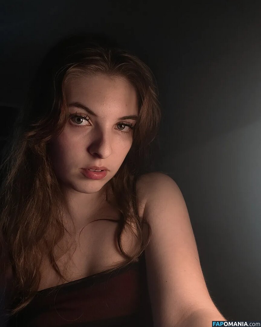 Minty / OkayMintyDust1 / Okaymintydust / https: Nu OnlyFans  Photo fuitée #1