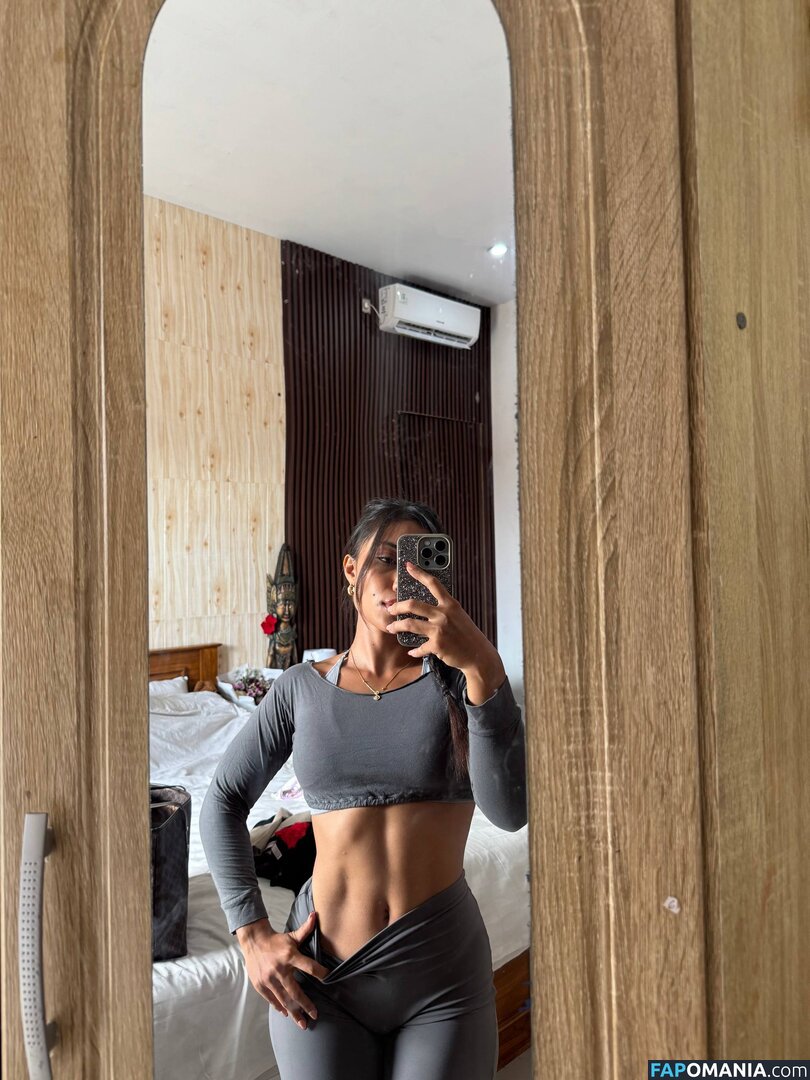 Ceboloky / Oky Olivia / Okyyoliviaa / mastermarcelo5 / okyyloiviaa Nu OnlyFans  Photo fuitée #35