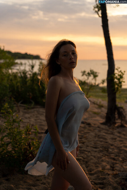 Olga Kobzar / bugs_bunny_gf Nu OnlyFans  Photo fuitée #25