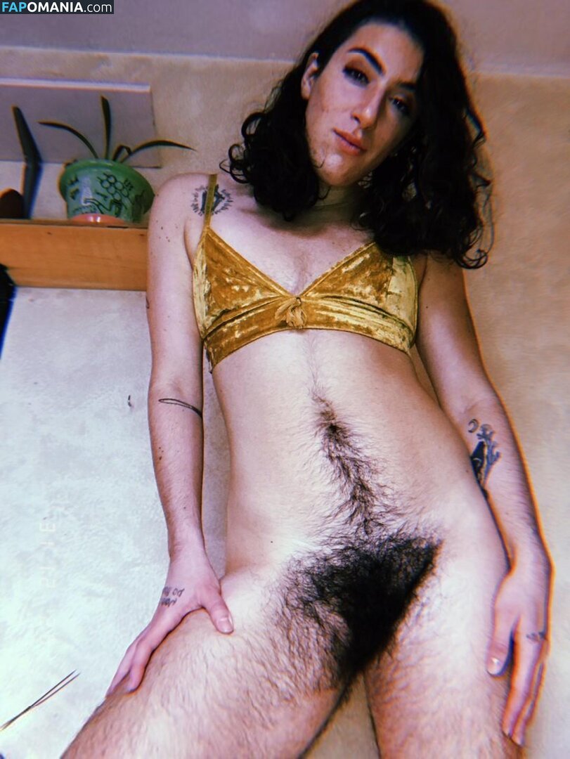 OliveWren Nu OnlyFans  Photo fuitée #1