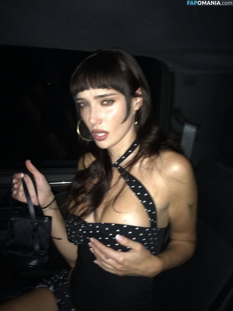 Olivia OBrien / olivialauren / oliviaobrien Nu OnlyFans  Photo fuitée #456