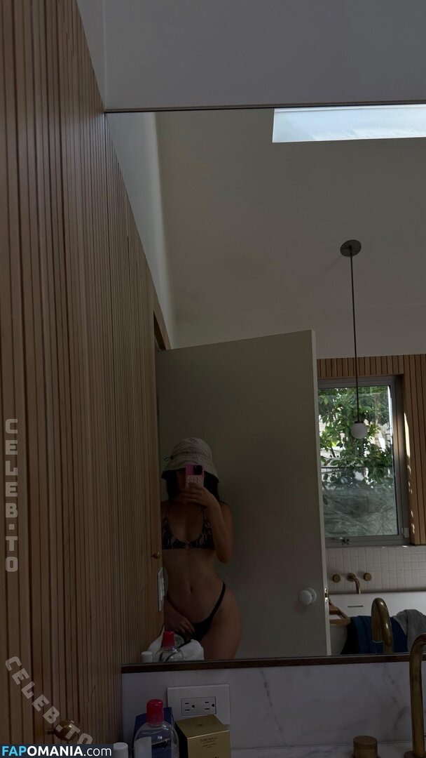 Olivia Sui / oliviasui Nu OnlyFans  Photo fuitée #56