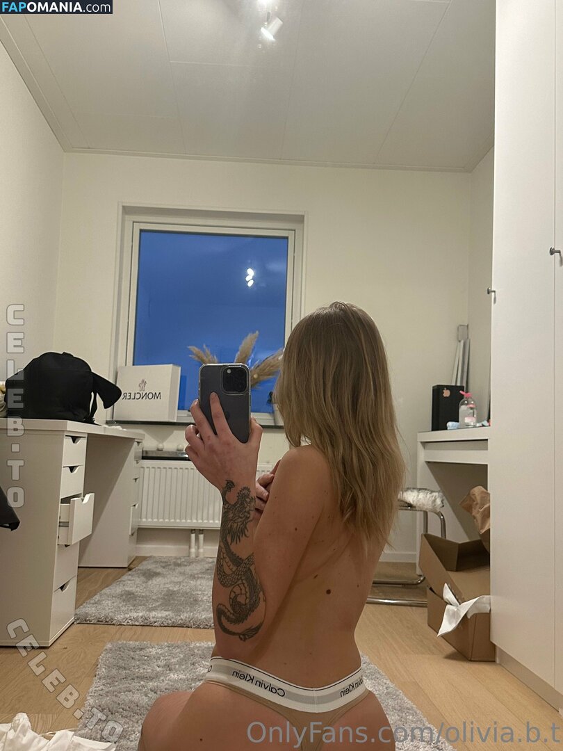 Olivia Tollesson / oliviabt2002 / omiviaatollesson Nu OnlyFans  Photo fuitée #10