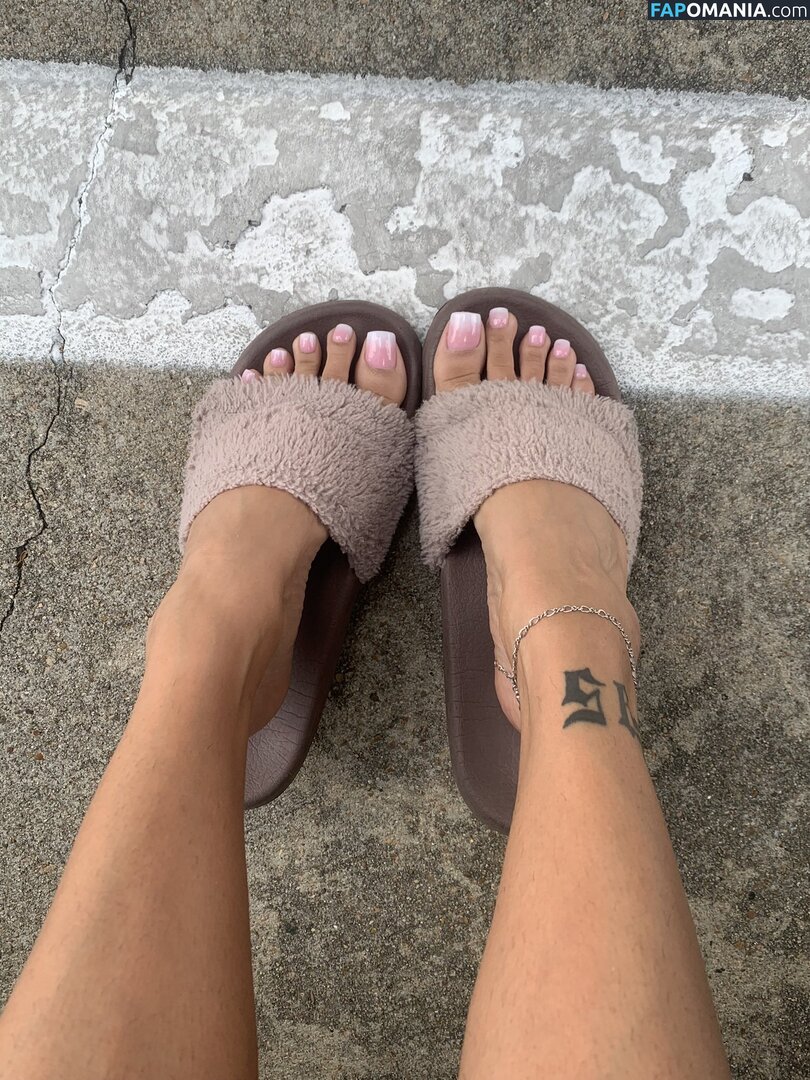 Omgitsbratch / queenbratch Nu OnlyFans  Photo fuitée #3