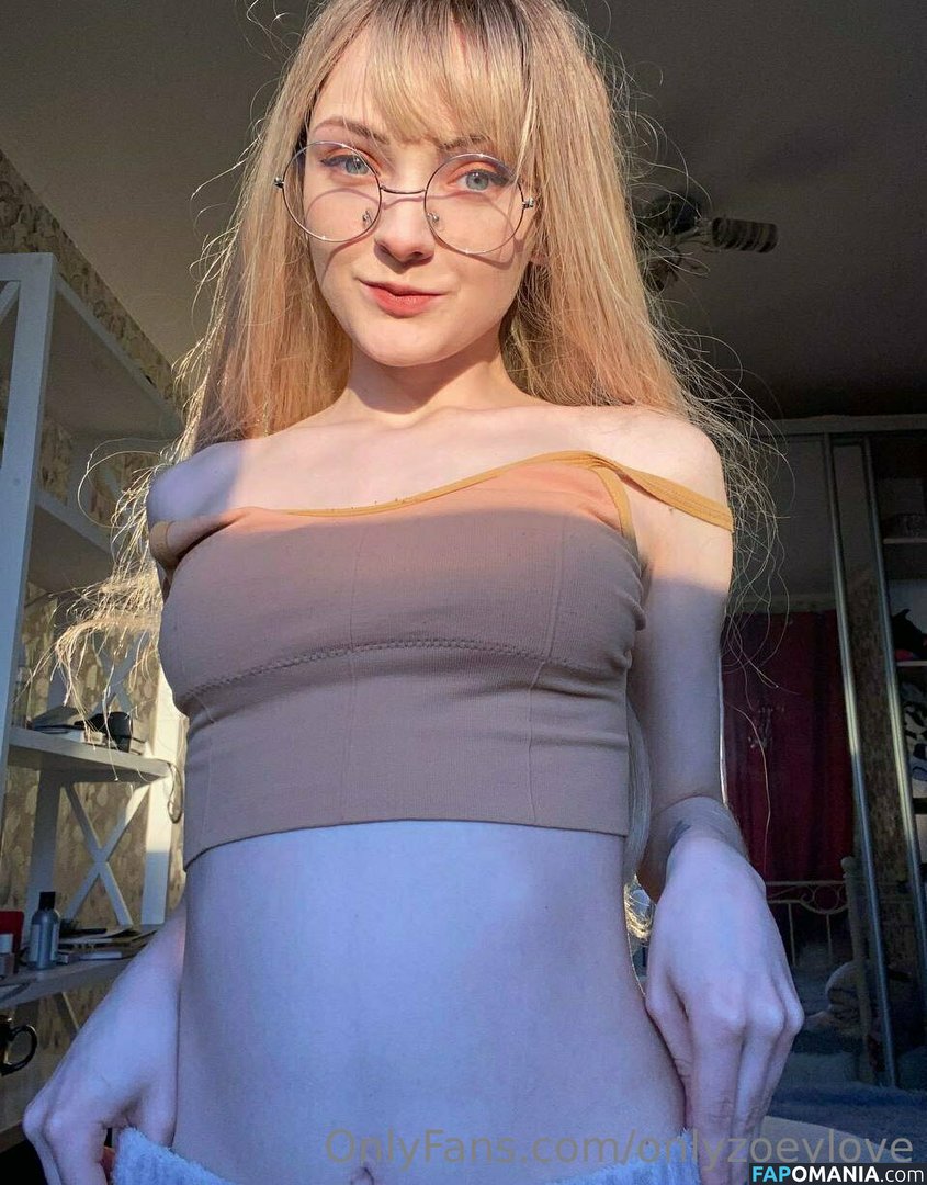 onlyzoeylove / therealzoeyloveee Nu OnlyFans  Photo fuitée #5