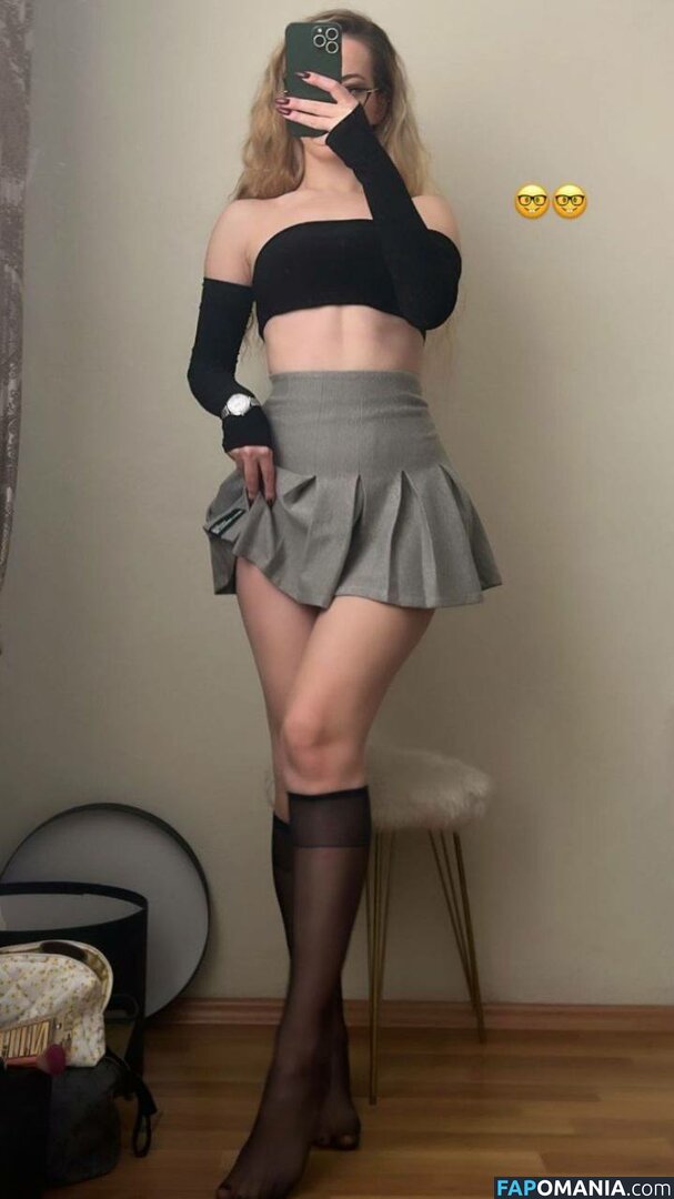 Oznur Guven / oz_nurunuz / oznurunuz / oznurunuzz Nu OnlyFans  Photo fuitée #20