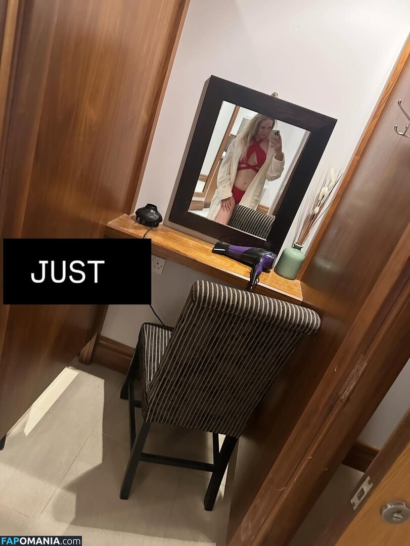 Pagan Mcgrath / PaganPlays / The Try Chanel / https: / pagan_plays Nu OnlyFans  Photo fuitée #2