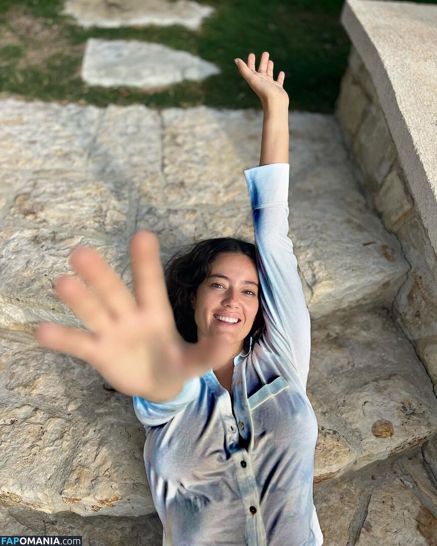 Pelin Akil / https: / pelinakil Nu OnlyFans  Photo fuitée #7