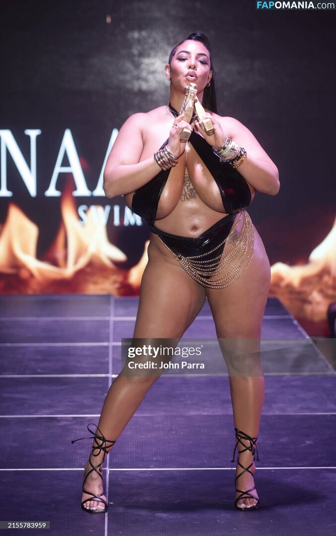 Persephanii / officialpersephanii Nu OnlyFans  Photo fuitée #231