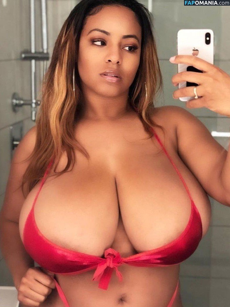 Persephanii / officialpersephanii Nu OnlyFans  Photo fuitée #276