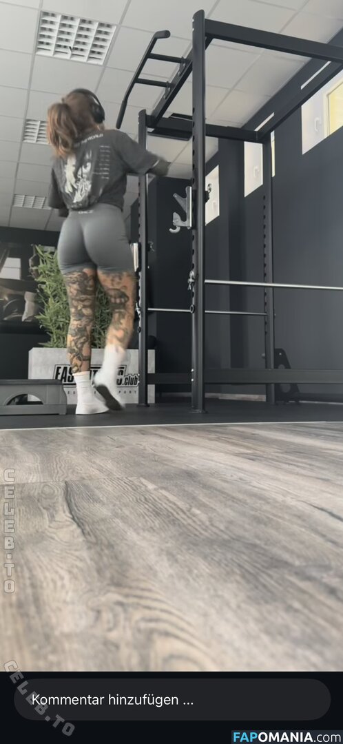 Petra Siebeck / flashinglines / redtatbabe Nu OnlyFans  Photo fuitée #2