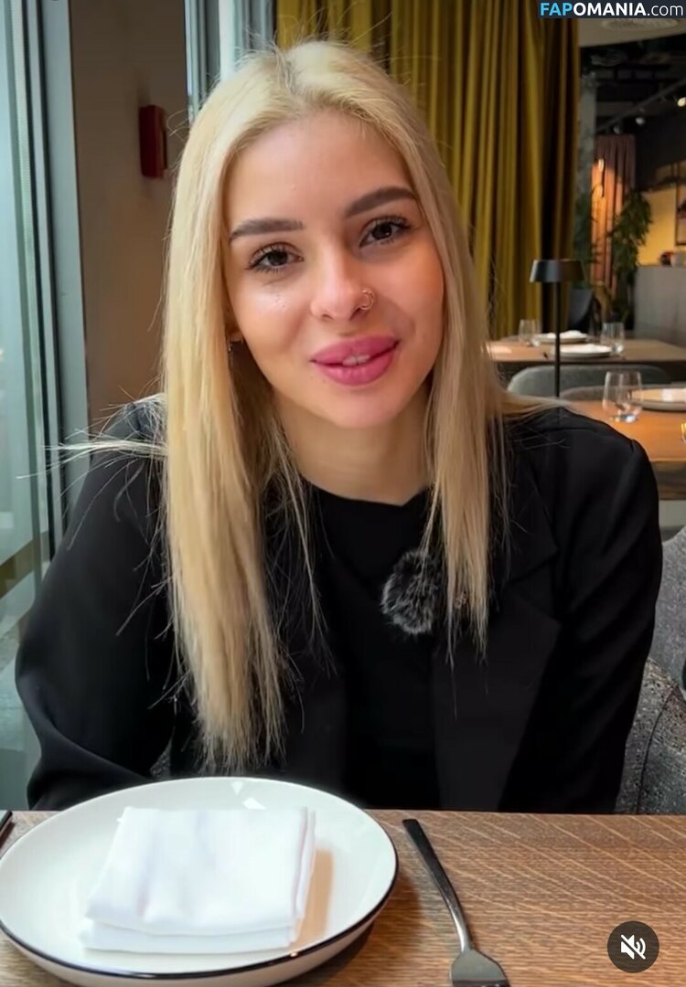 amator_csajok / f.lillaa / petratimea Nu OnlyFans  Photo fuitée #1689