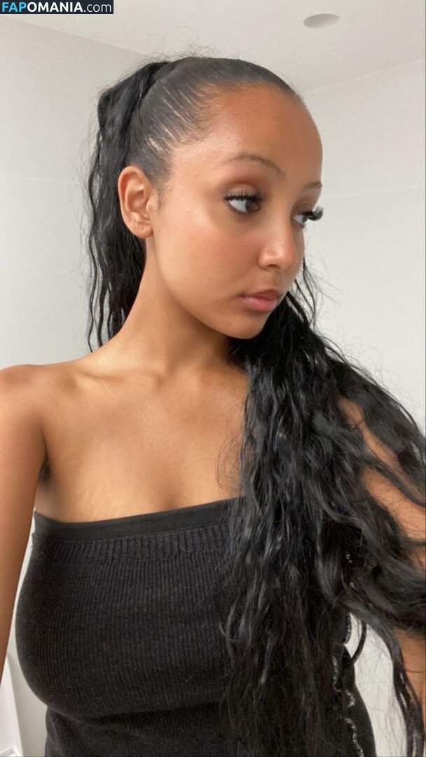 PinkPantheress / aloe_vera Nu OnlyFans  Photo fuitée #37