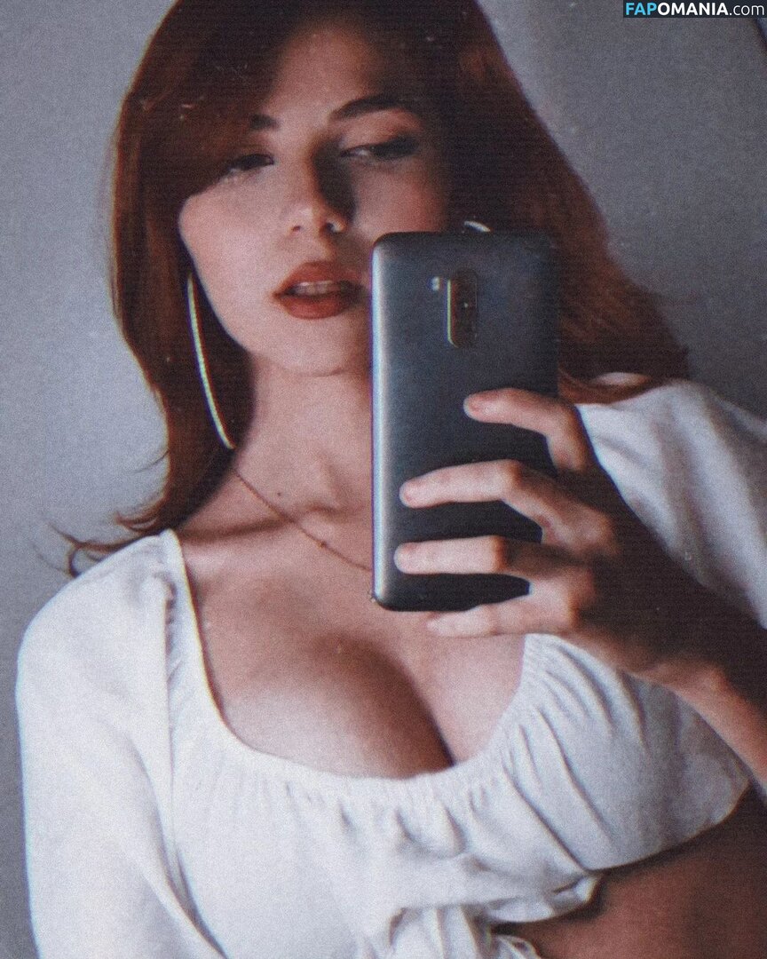 Piazinha / Piu Apelona / Piuapelona Nu OnlyFans  Photo fuitée #17