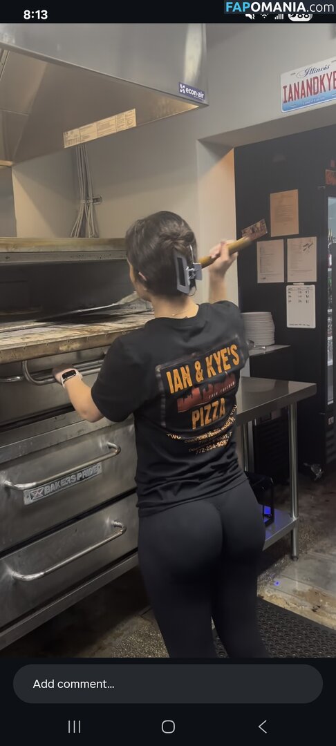 Pizzeria Baddies Nu OnlyFans  Photo fuitée #1