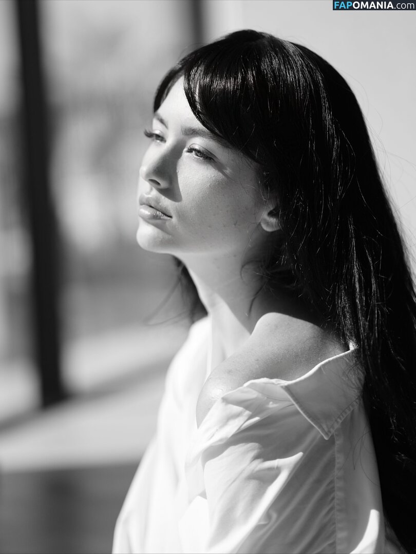 Pauline Maugauin / Pola Petrenko / polapetrenko Nu OnlyFans  Photo fuitée #8