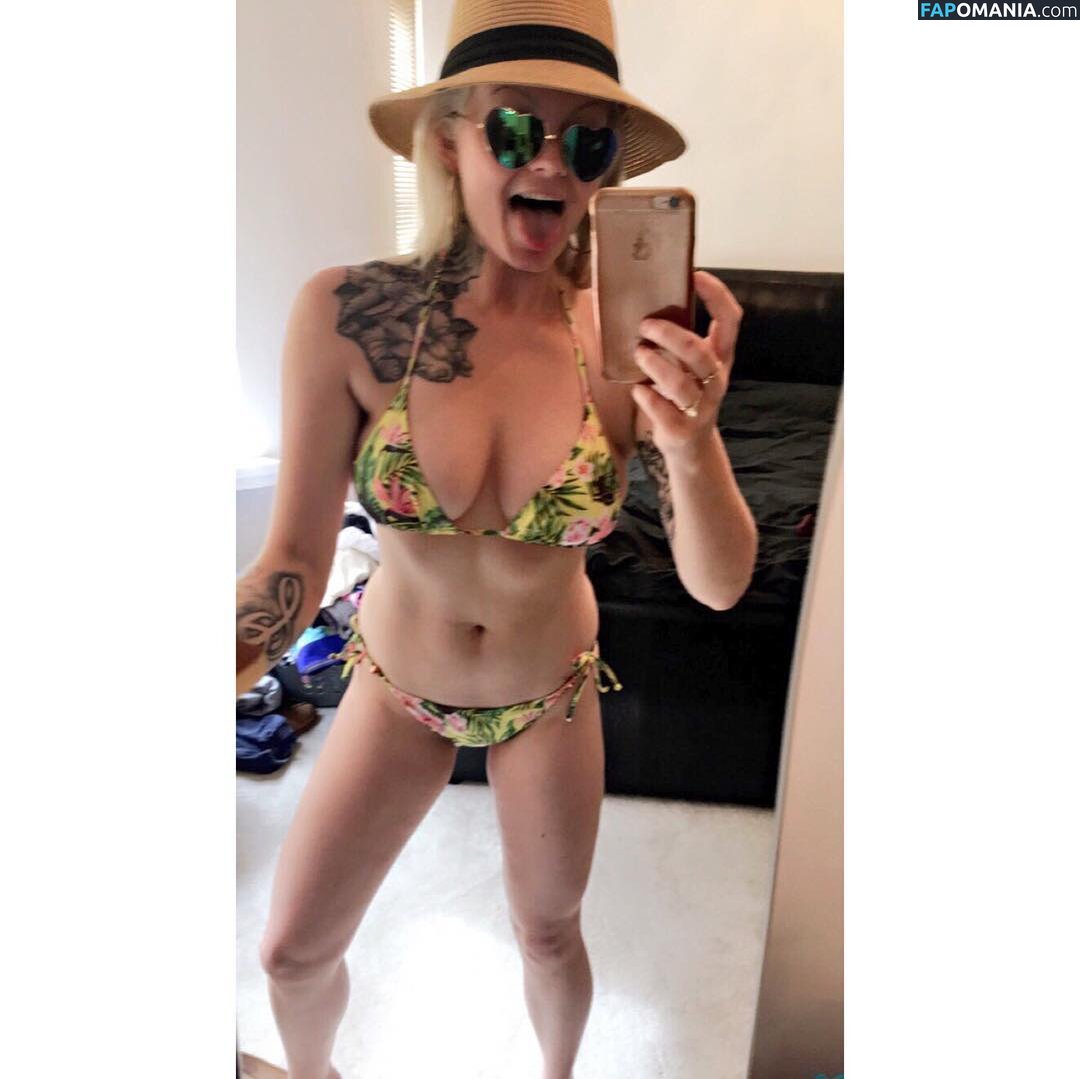 Darts / Polly James / pollyjames Nu OnlyFans  Photo fuitée #20