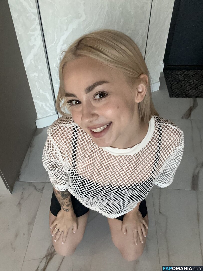 mollyy_pollyy / pollyy_mollyy Nu OnlyFans  Photo fuitée #34