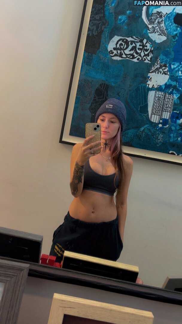 Poppy Quinn / PoppyQuinnn / https: / poppyquinn33 / the.poppy.quinn Nu OnlyFans  Photo fuitée #7