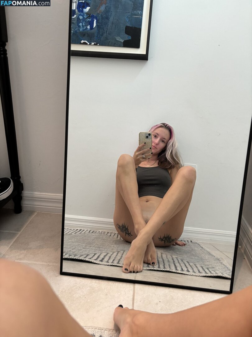 Poppy Quinn / PoppyQuinnn / https: / poppyquinn33 / the.poppy.quinn Nu OnlyFans  Photo fuitée #13