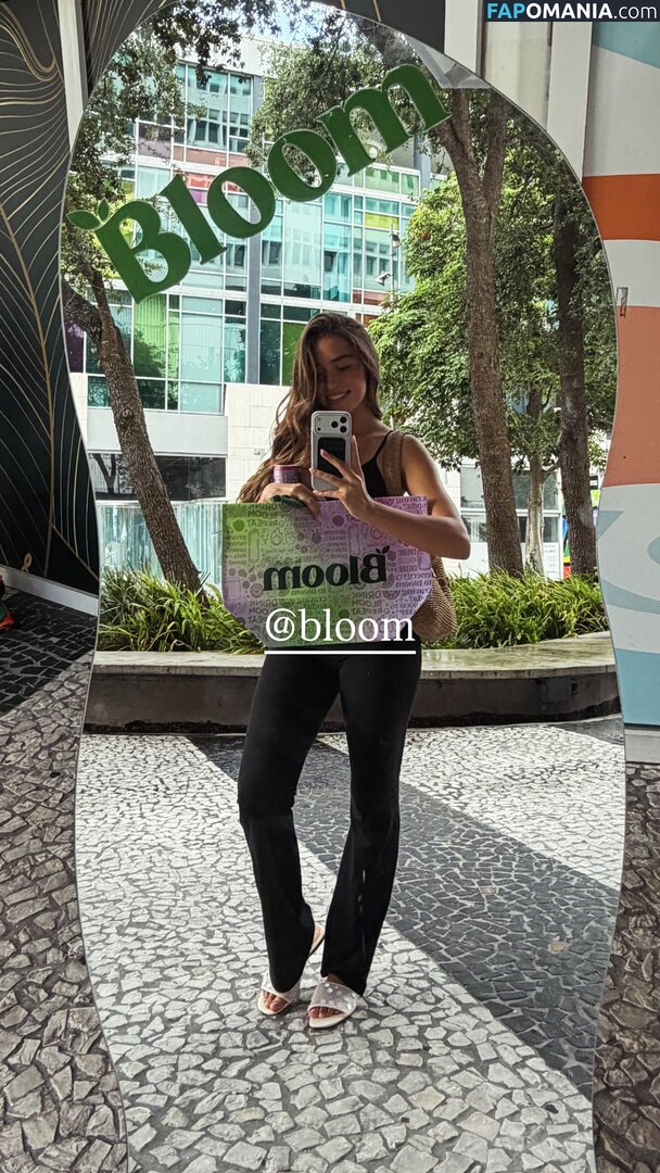 Presley Elise / https: / itspresleyelise Nu OnlyFans  Photo fuitée #5