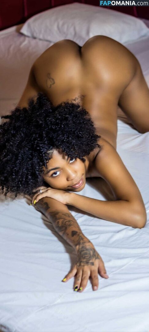 Pretinha Claire / https: / pretinhaclaire Nu OnlyFans  Photo fuitée #4