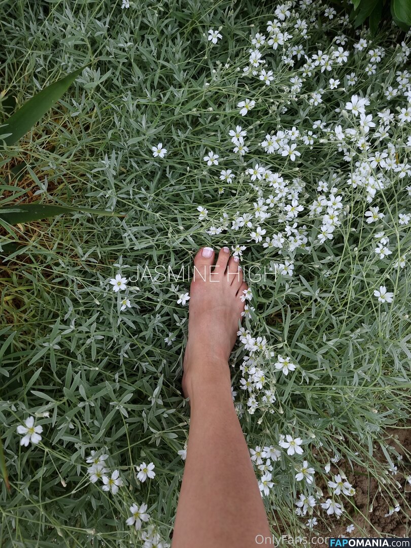 prettyfeet.prettyfeet / prettyfeet_creations Nu OnlyFans  Photo fuitée #1