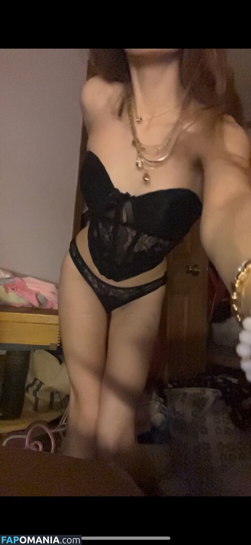 Princess Emy / princess.e.m.y Nu OnlyFans  Photo fuitée #2
