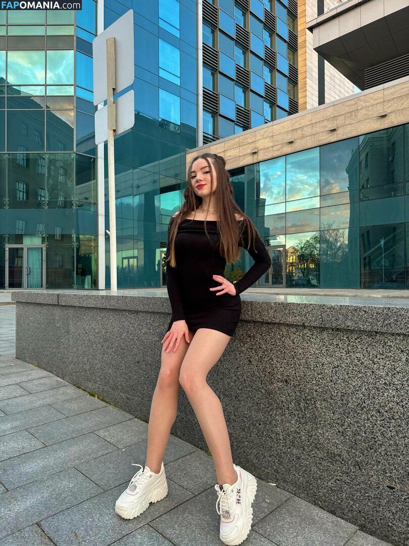 cutekatrin / princesse.katrin Nu OnlyFans  Photo fuitée #25