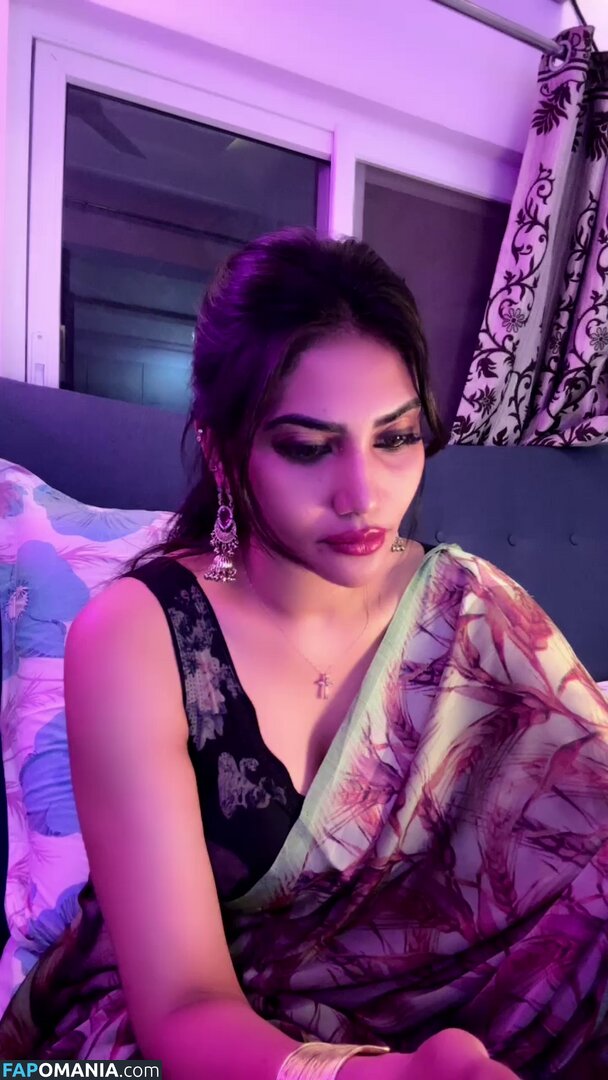 Priya Naidu / priya_naidu0422 Nu OnlyFans  Photo fuitée #1
