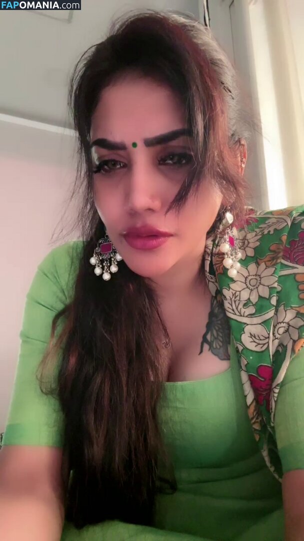 Priya Naidu / priya_naidu0422 Nu OnlyFans  Photo fuitée #10
