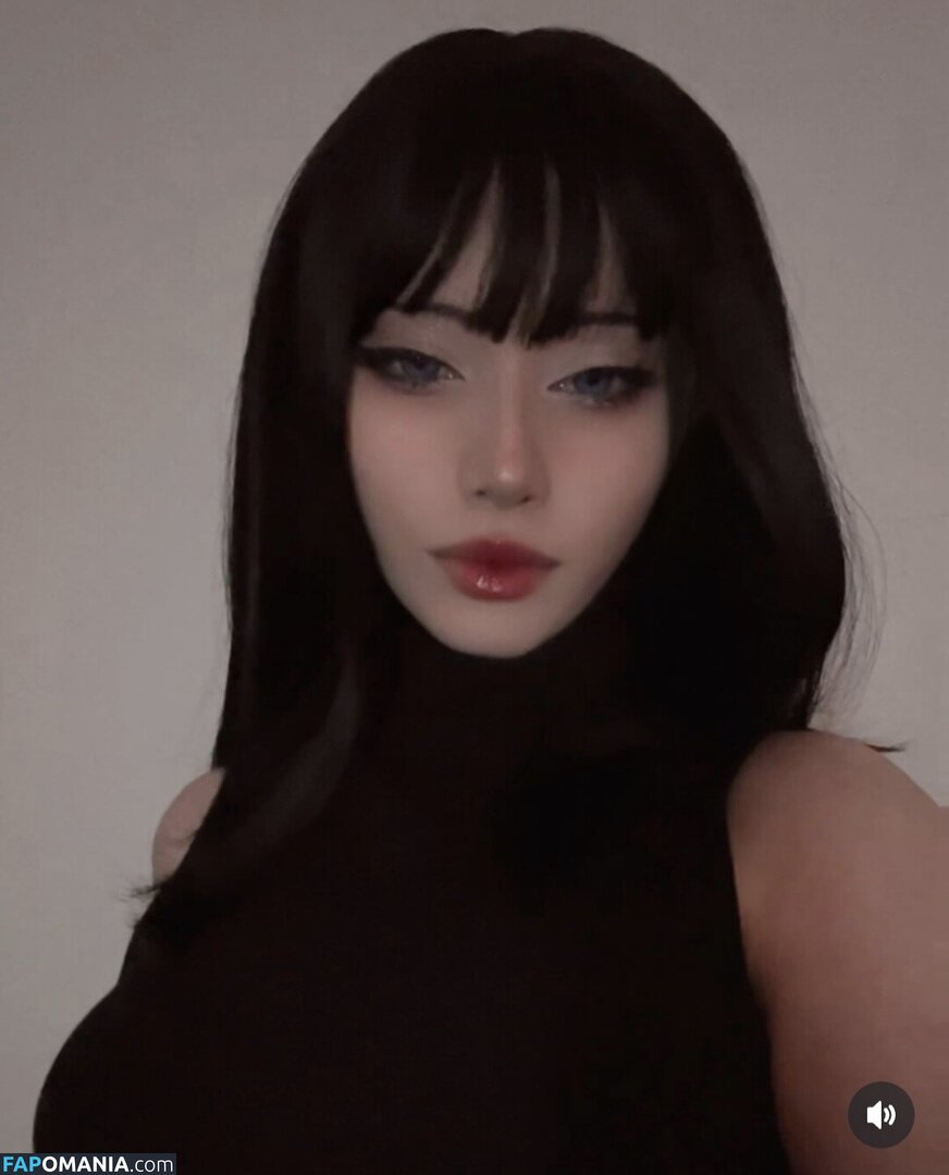 caseys_gxrlfriend / cosplaynsfw / prymsgarden Nu OnlyFans  Photo fuitée #2