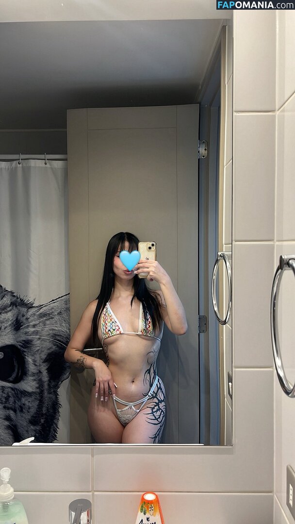 Ptitgirl69 / https: Nu OnlyFans  Photo fuitée #1