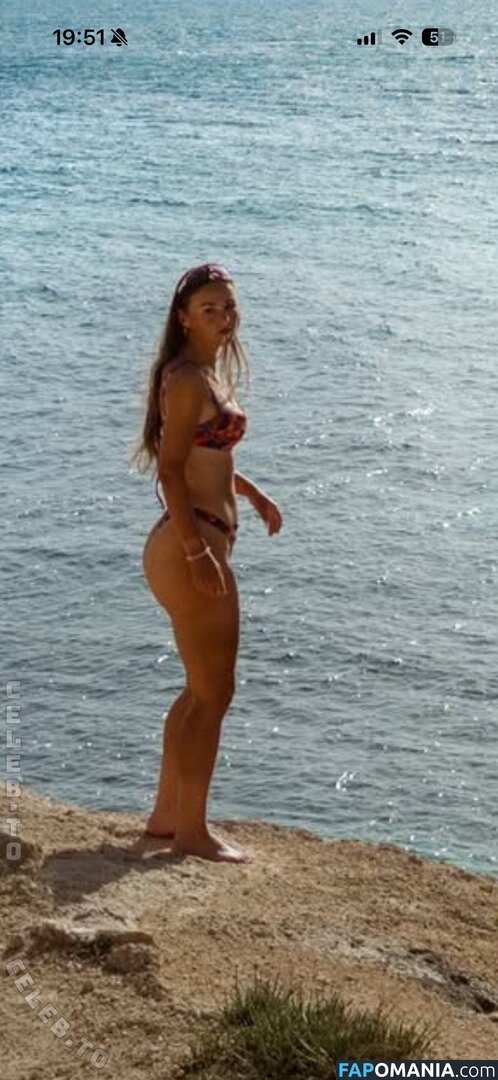 Puck Moonen / https: / moonenpuck / puckmoonen Nu OnlyFans  Photo fuitée #4