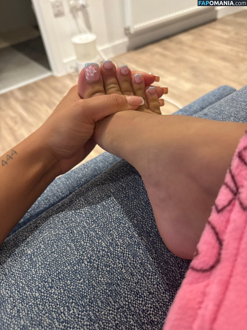 purelybamb Nu OnlyFans  Photo fuitée #5