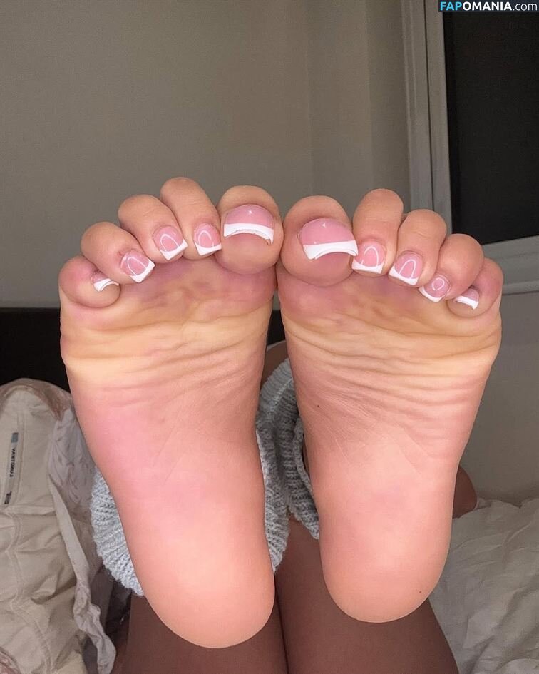 purelybamb Nu OnlyFans  Photo fuitée #9