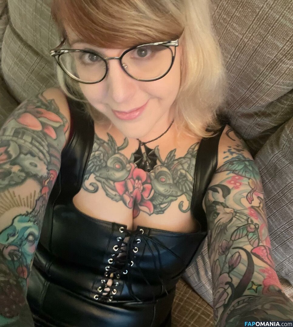 PushingUpRoses / https: / pushinuproses Nu OnlyFans  Photo fuitée #19