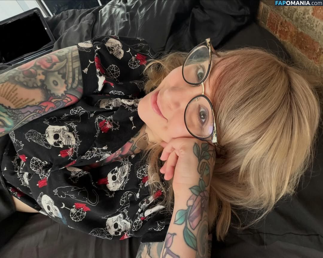 PushingUpRoses / https: / roseanders Nu OnlyFans  Photo fuitée #383