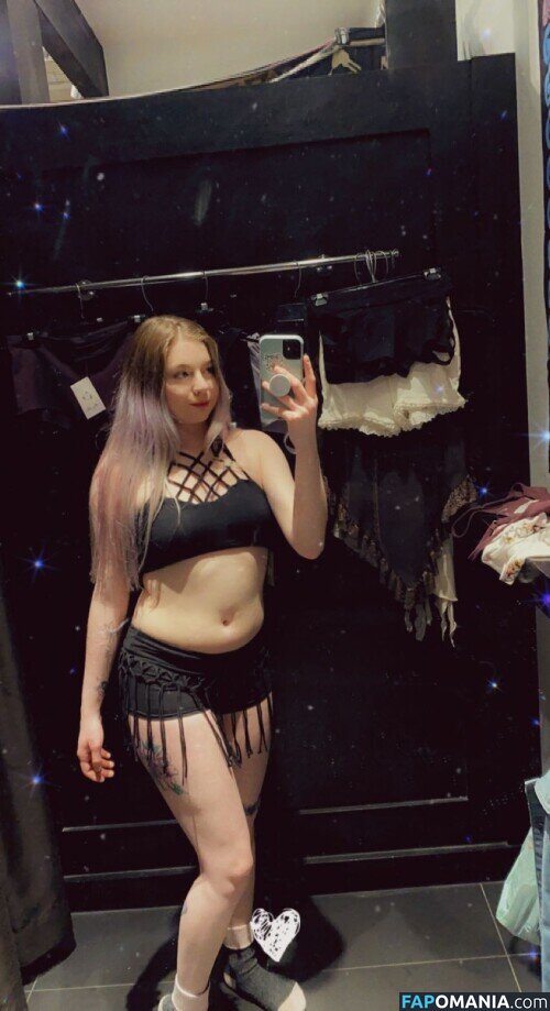 Pussyxxprincessxx / lucidivinity Nu OnlyFans  Photo fuitée #4