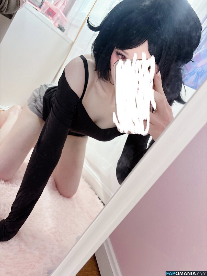 https: / pyomee / pyomei Nu OnlyFans  Photo fuitée #3