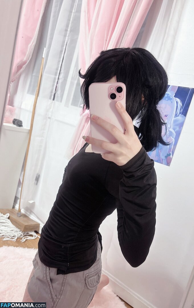 https: / pyomee / pyomei Nu OnlyFans  Photo fuitée #4