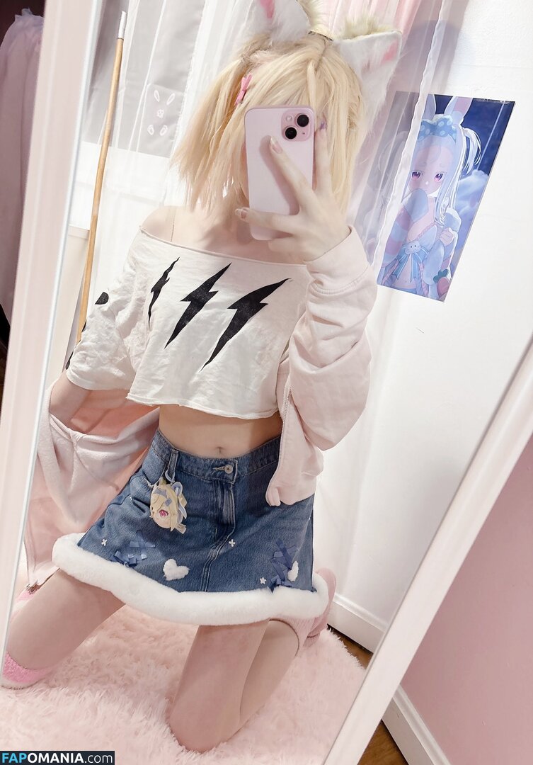 https: / pyomee / pyomei Nu OnlyFans  Photo fuitée #7