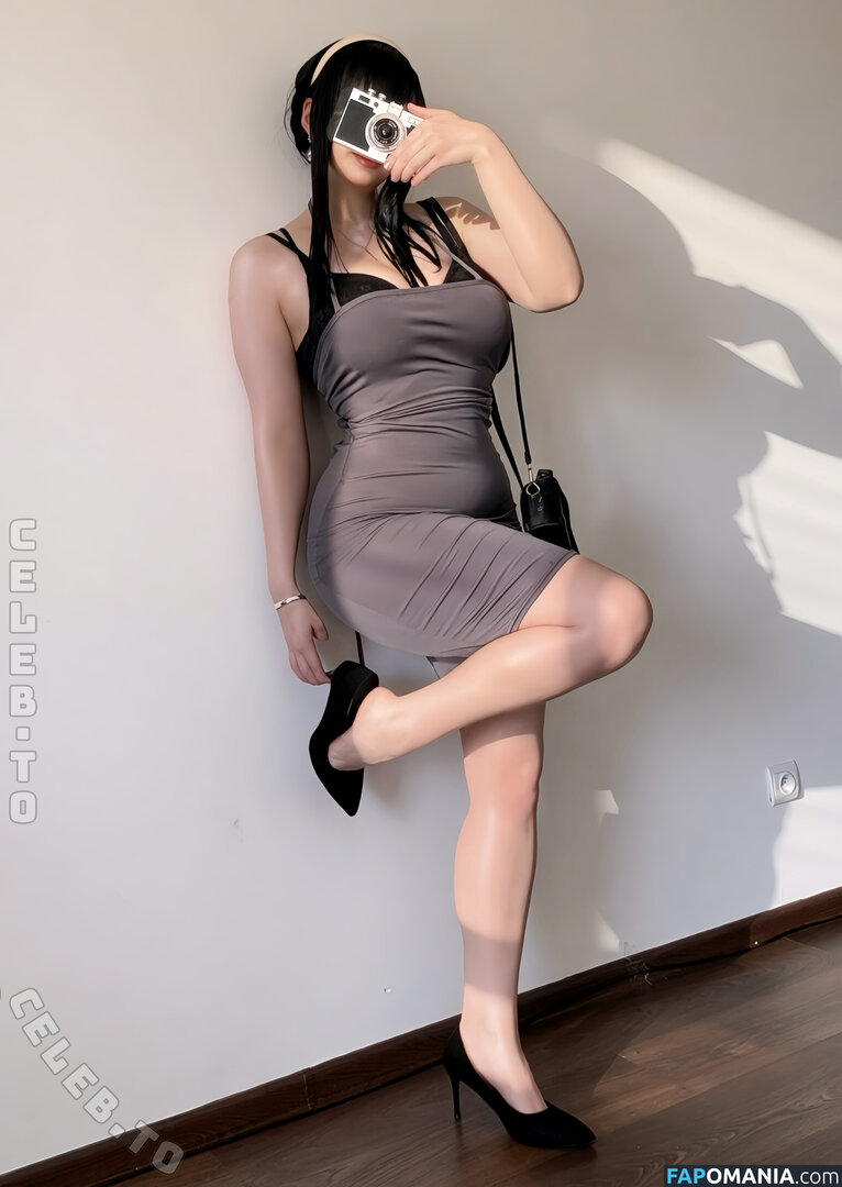 Qiandai / Qiandai以宇 / https: / qiandaiyiyu Nu OnlyFans  Photo fuitée #9