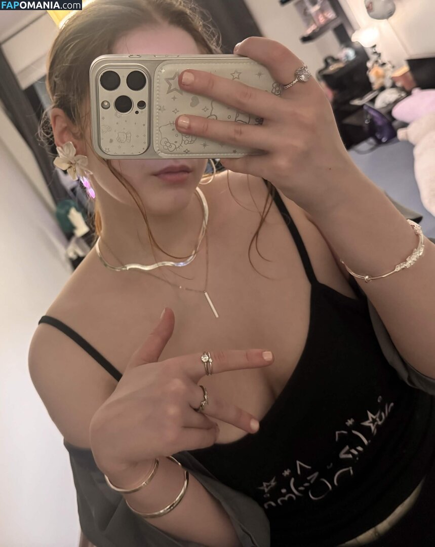 Qiandaiyiyu / Qiandai以宇 / https: Nu OnlyFans  Photo fuitée #47